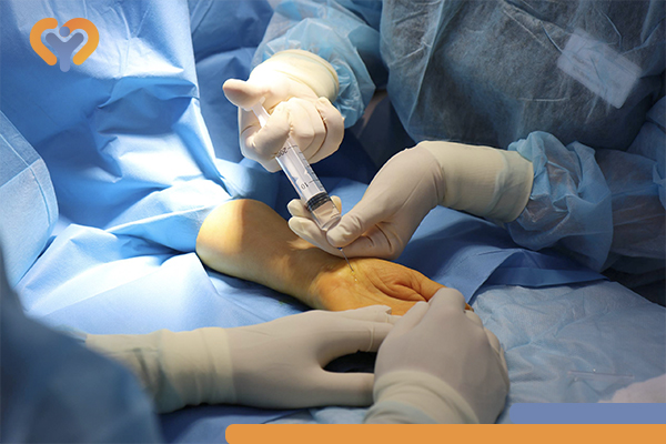 Фотография к новости Синдром запястного (карпального) канала: причины, симптомы и лечение